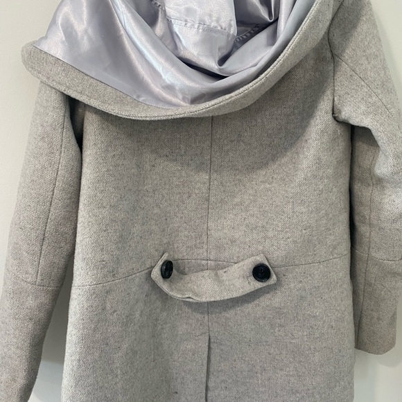 Hooded dress jacket grey size small from Simons - Picture 2 of 4